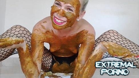 MissAnja - Giant Poo, Scat Pussy Play, Face Smear, Fishnets (ScatShop)