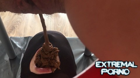 Mistress Anna - Full mouth with creamy shit (ScatShop)