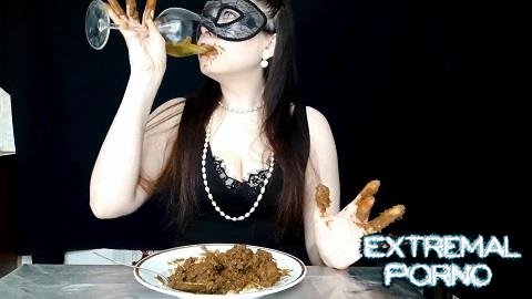 ScatLina - I Eat And Swallow 3 Big Loads Of My Shit By Top Babe Lina (SG-Video)
